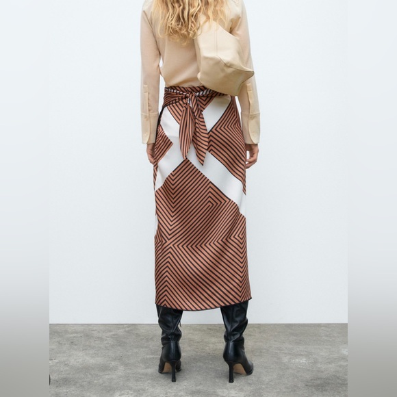Zara wrap skirt size small - Picture 5 of 7